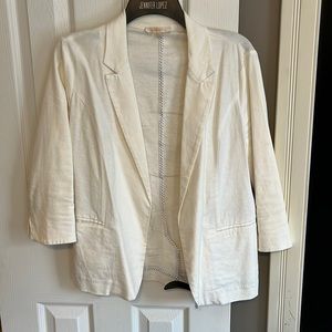 White linen 3/4 sleeve blazer